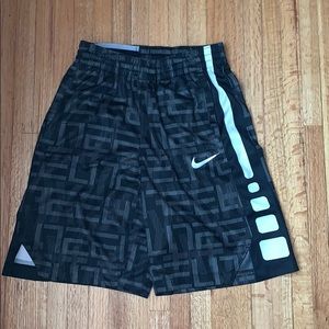 Boys Nike Elite Shorts NWOT